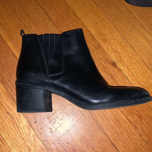 Franco Sarto Black Leather Heeled Booties - Picture 2 of 5